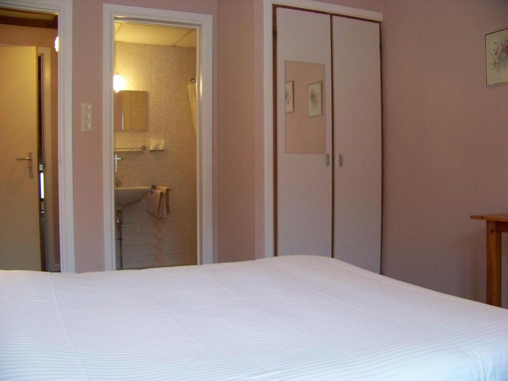 Auberge Le Vieux Moulin Bouillon Chambre photo
